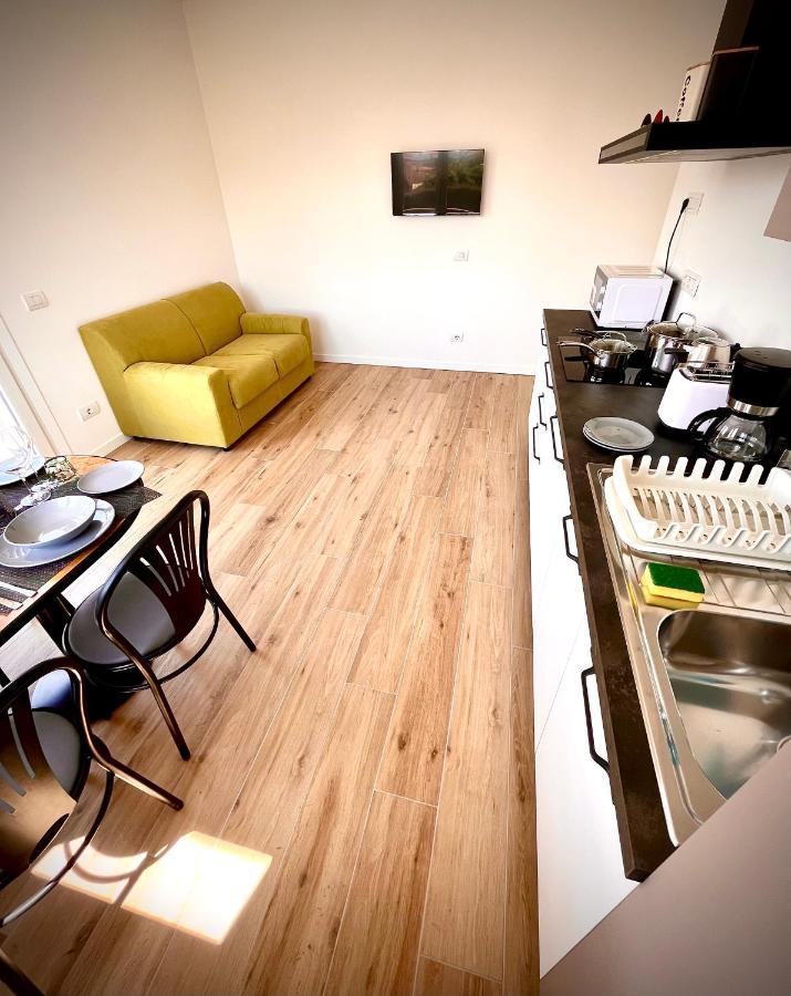 Berengario Suites Torri Del Benaco Exteriér fotografie