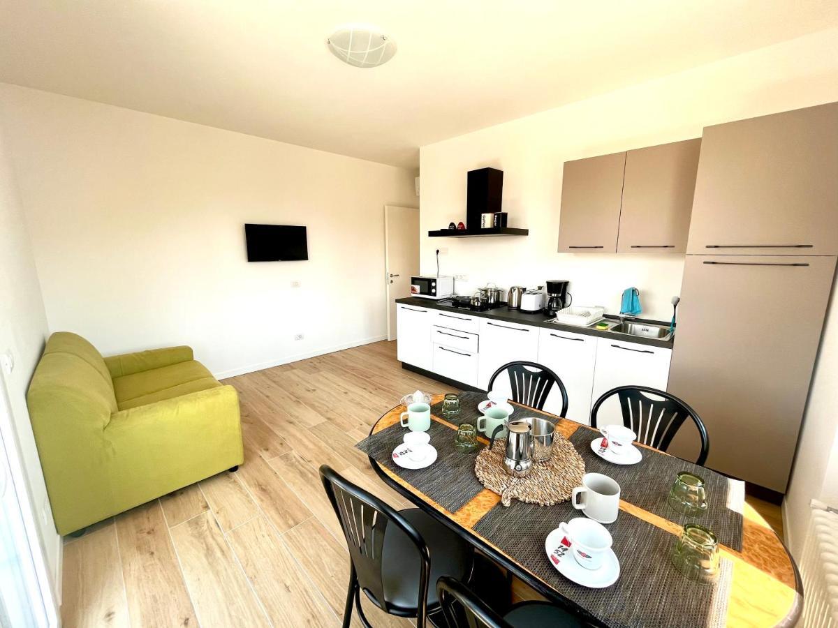 Berengario Suites Torri Del Benaco Exteriér fotografie